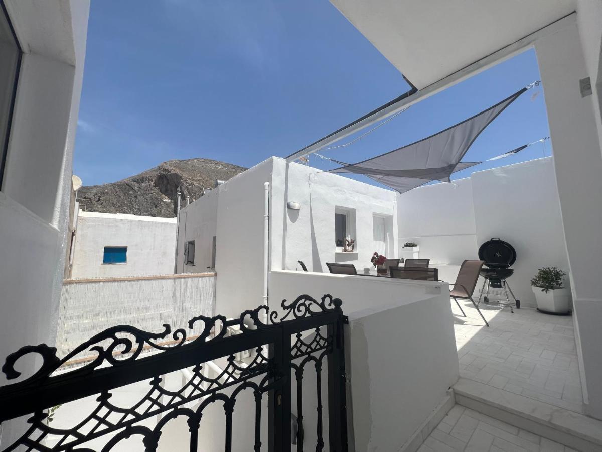 3 Bedroom House Included Free Car Rental Perissa  Exterior photo