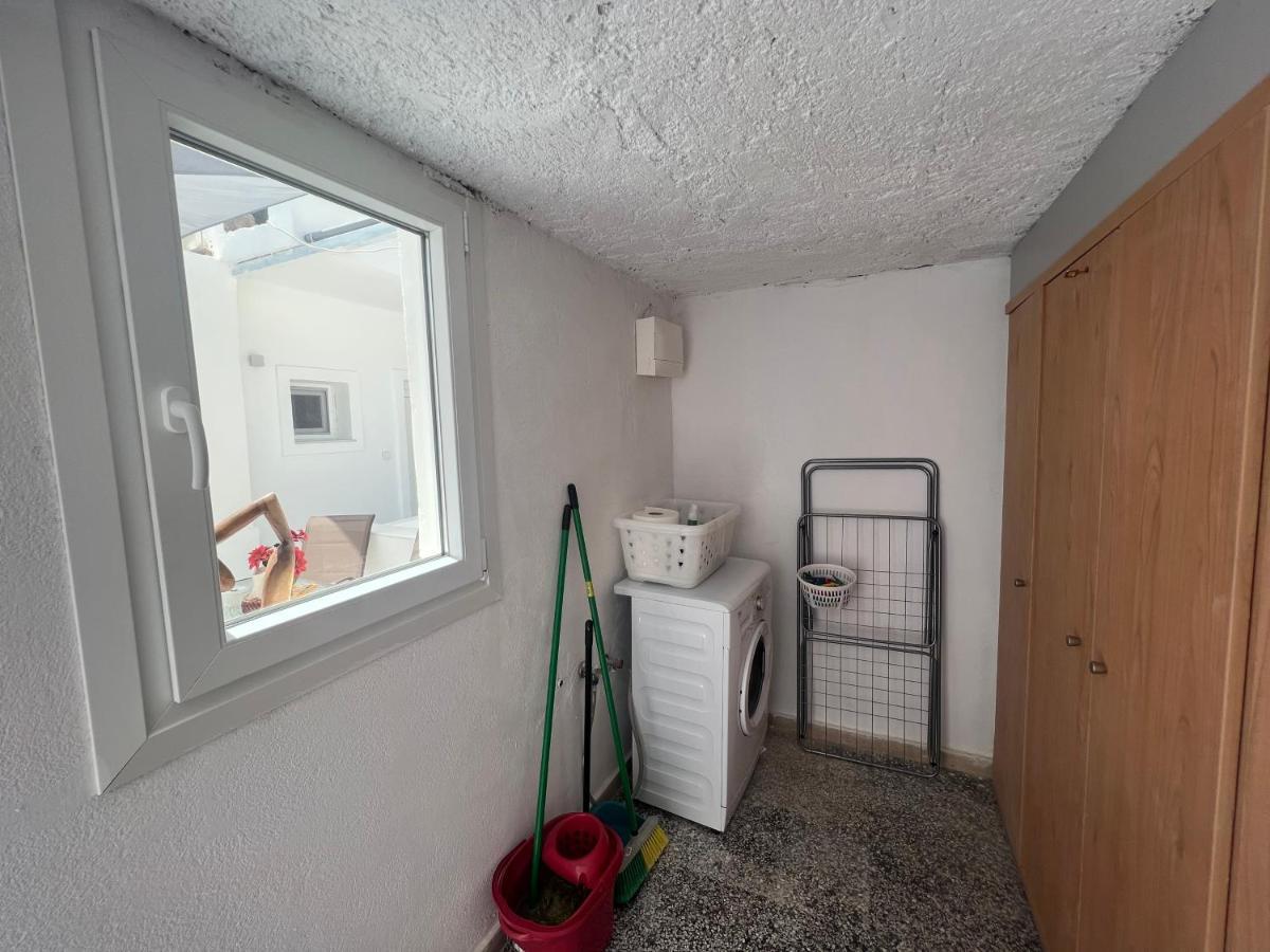 3 Bedroom House Included Free Car Rental Perissa  Exterior photo