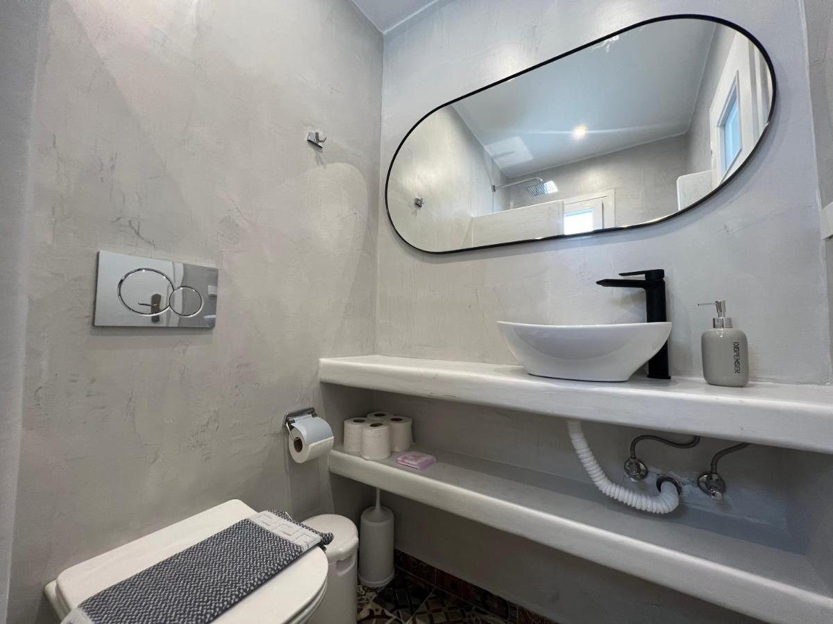 3 Bedroom House Included Free Car Rental Perissa  Exterior photo